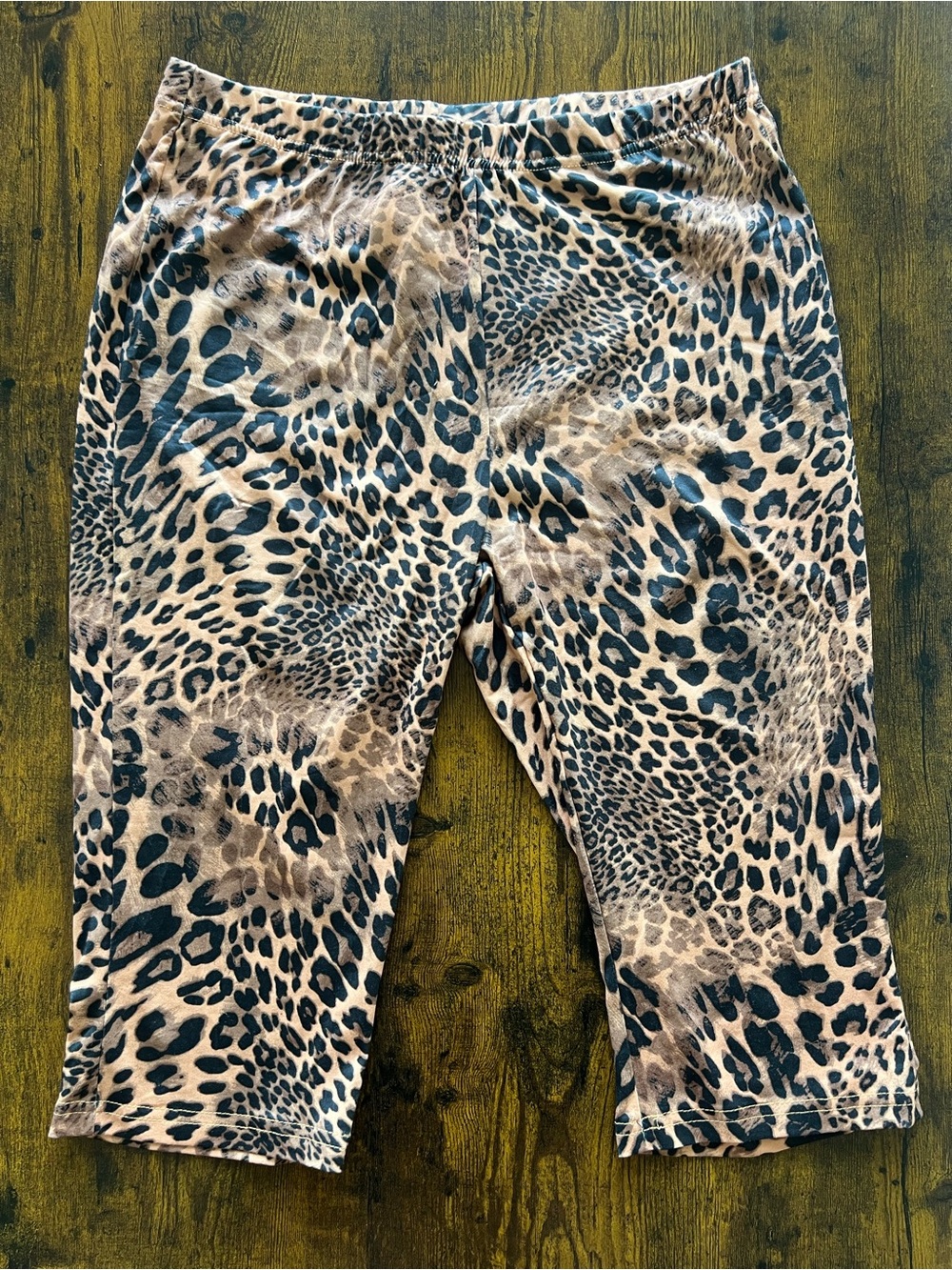 Animal Print Capri Bottoms - Beige Black Leopard
